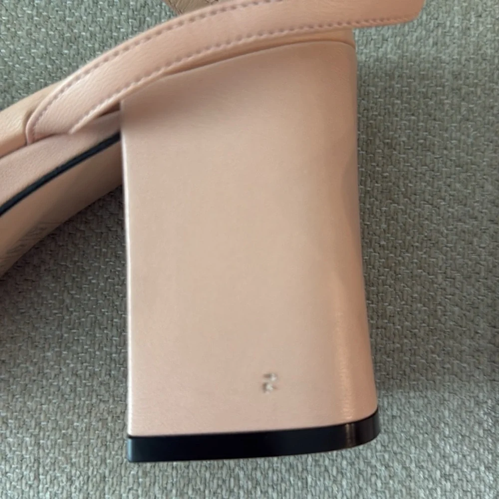 Gucci Size 38 1/2 Malaga Kid heal in perfect pink